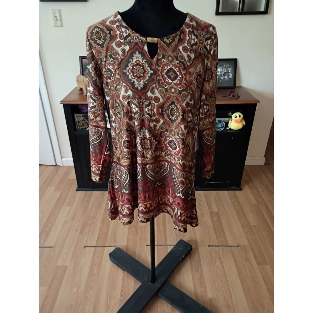 New Medium Southern Lady Brown Rust Cream Paisley Slip on Shirt Top Blouse